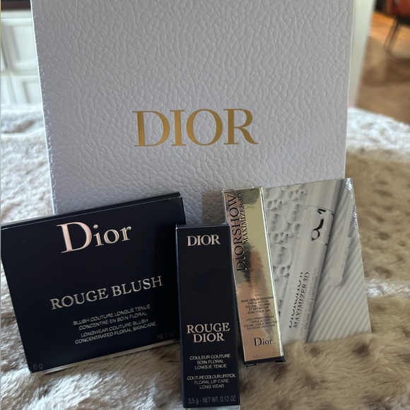 Dior Rouge makeup bundle 💄 - Picture 1 of 8